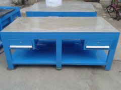模具钳工工作台